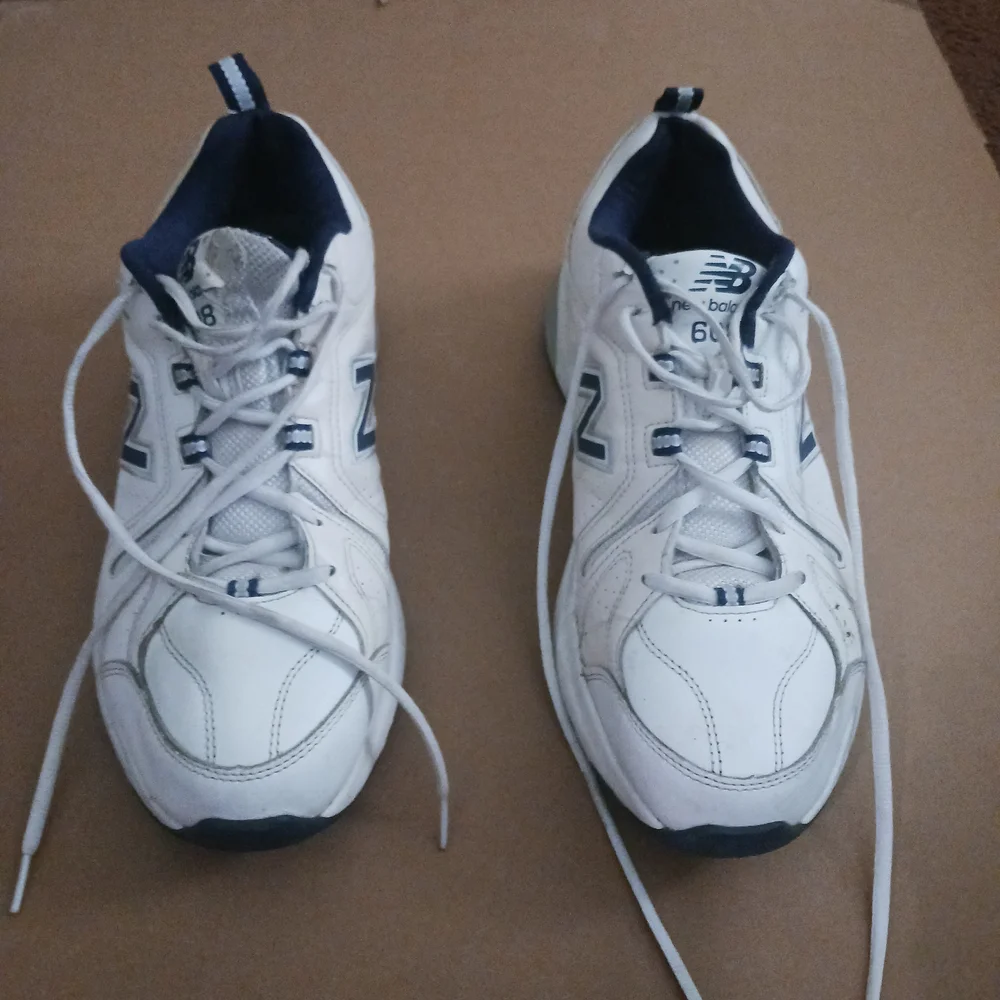 New Balance 608 Men's Sneakers  Runnig Shoes White Black Good Conditions SZ 12